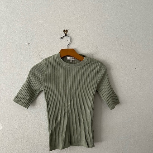 Guess Top Size XS - Picture 1 of 3